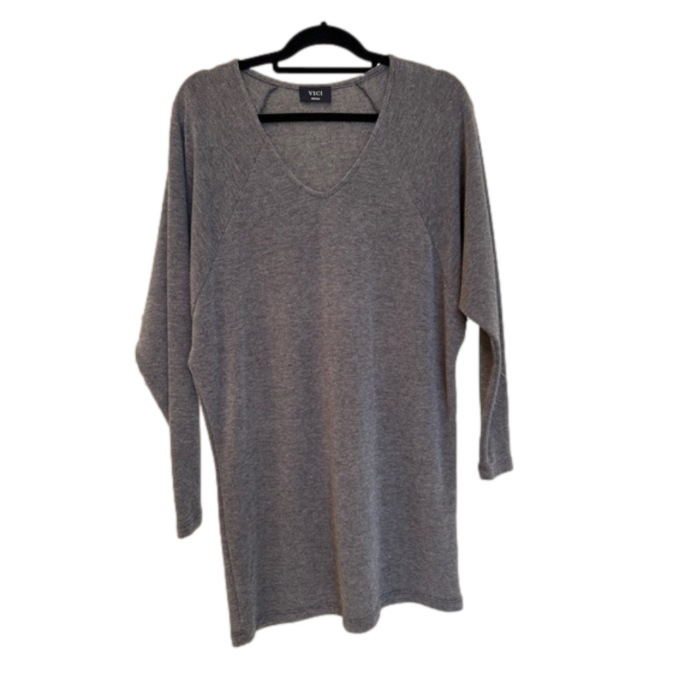 VICI Gray Long Sleeve Sweater Tunic size Small